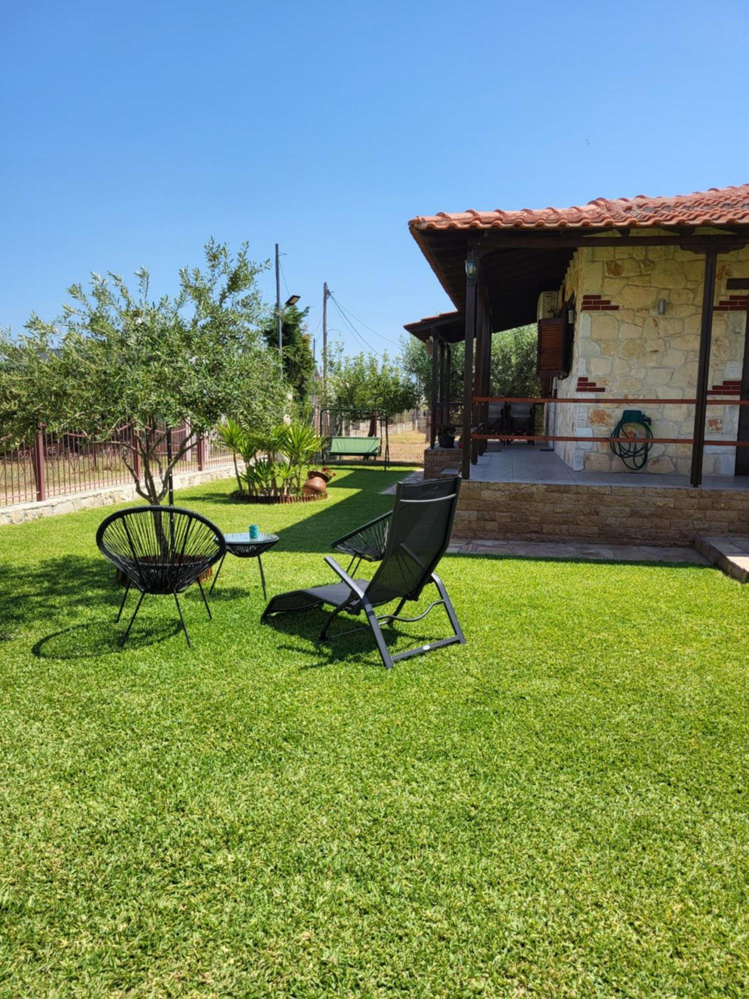 Villa Trifon By Rentalspro Services -Nea Potidea Halkidiki Eksteriør bilde